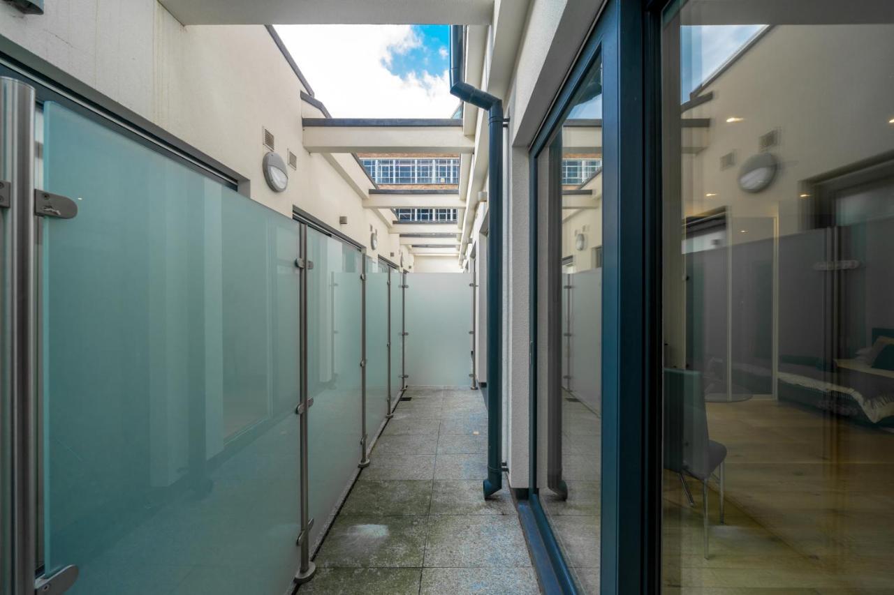 Modern London City Apartment - Victoria Line Екстериор снимка